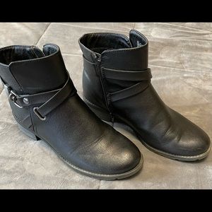 Croft & Barrow ankle bootie